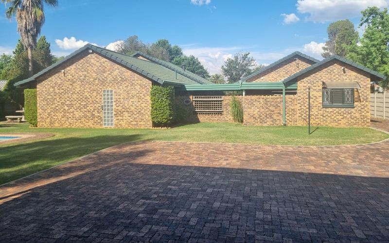 4 Bedroom Property for Sale in Vaalpark Free State